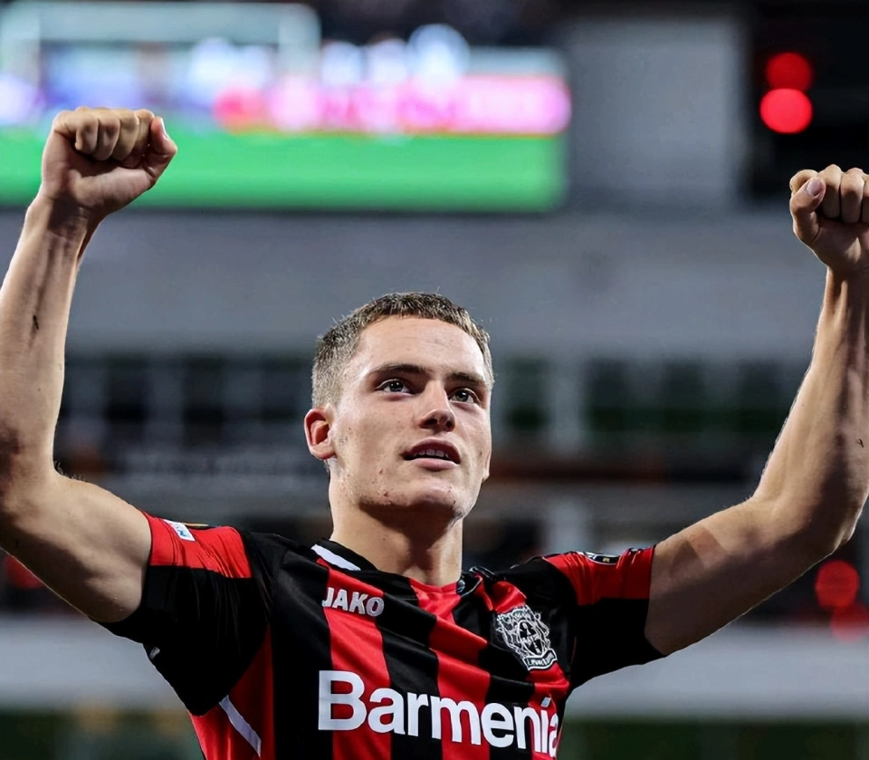 官方网站-转折点勒沃库森外线爆发，意大利杯今晨攻防权衡，震撼外界，更衣室氛围转暖-官方网站